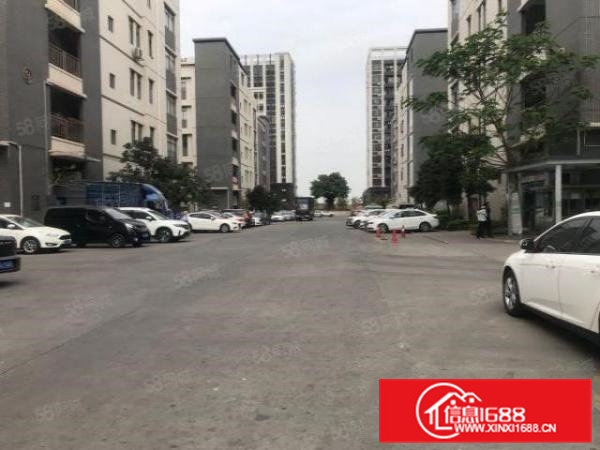 东坑镇大型工业园厂房楼上1500平方厂房出租，带装修地坪漆租