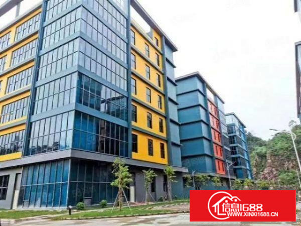 长安镇振安东路边空出标准厂房18000平方出租，交通便利