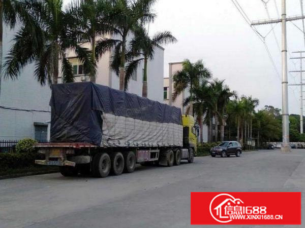 平湖新出工业园楼上带装修1320平出租面积可分租