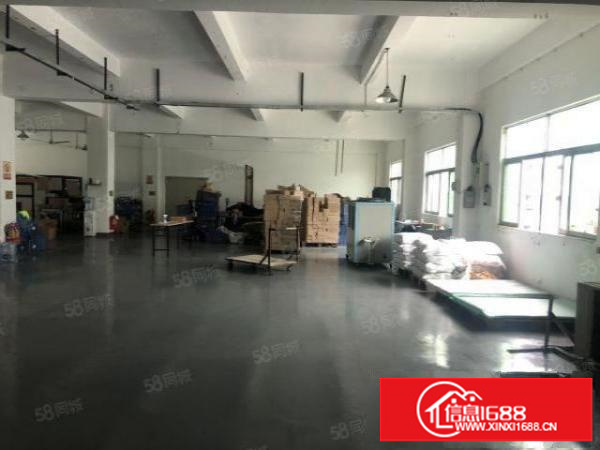 龙岗坪地楼上300平有地坪漆带装修现成办公室。