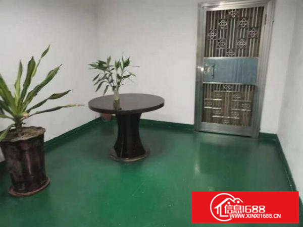 出租石排石排城区360平方厂房，现成装修，价格便宜