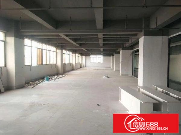 龙华大浪新出整层2680平厂房，新装修，大小可分租