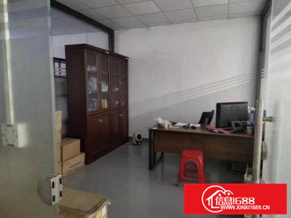 厂房转租800平方三楼，领包入住