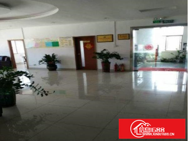 凤岗新出楼上豪华无尘车间1350平租，原房东形象好