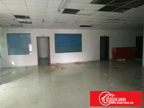 坂田龙景1楼4OOO平米厂房出租