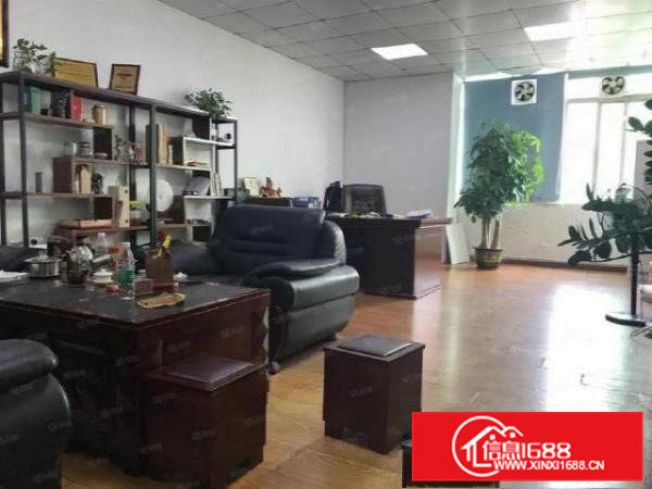 寮步缪边社区原房东楼上精装修厂房900平出租