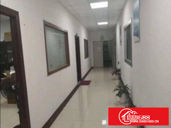 二楼一整层800平方。大型工业园区，带豪华装修