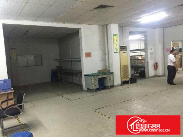 油甘埔新空出工业园精装修厂房一楼400平，价格便宜