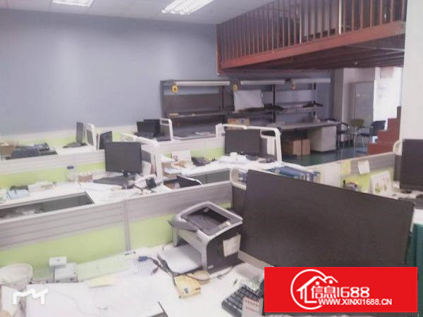 平湖富民工业区原房东独院6500平方可分租