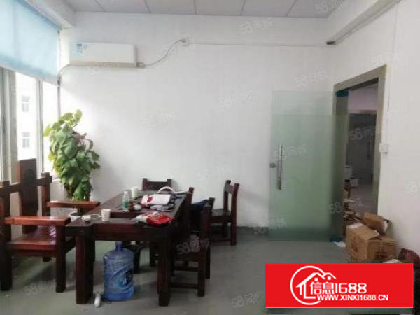 西乡，鹤洲，新出带精装修875平厂房出租！带吊机口，拎包生产