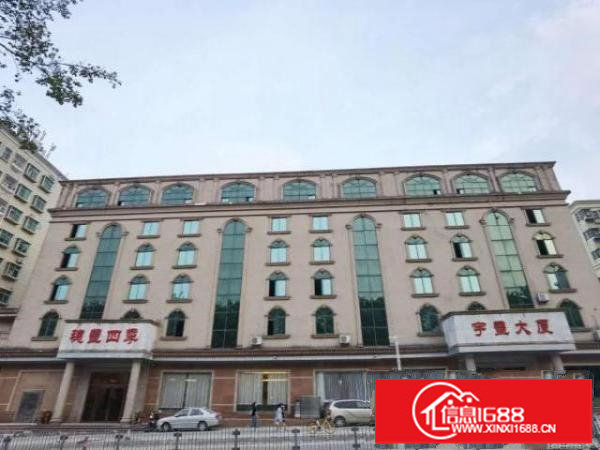 9500平整栋出租，临近地铁站100米，低价出手，豪华装修