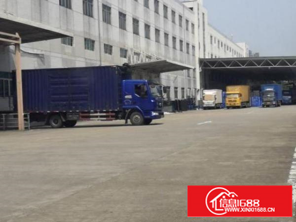 卢屋中一心市场旁1出租