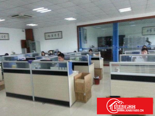 出租龙岗区横岗松柏楼上厂房1200平方带精装修