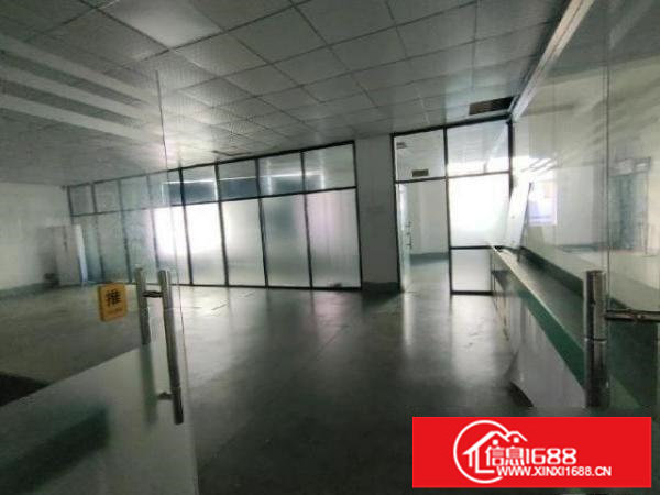 观澜牛湖高尔夫大道边，滴水8米钢结构出租3000平，大小分租