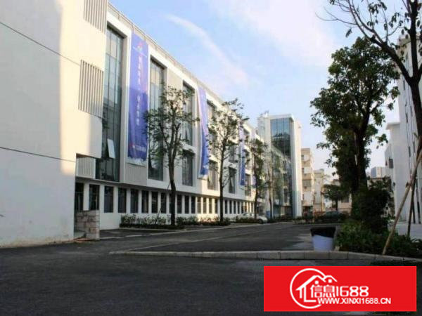 六约地铁口新出楼上300平带精装修红本厂房