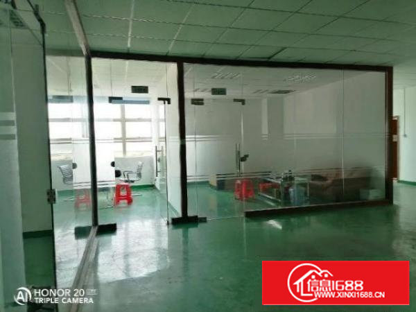 簕竹角红绿灯旁带装修厂房整层1680平米招租