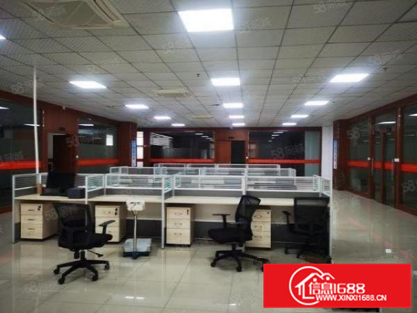 凤岗金凤凰工业园楼上1000平方带精装修水电已到位可拎包入住