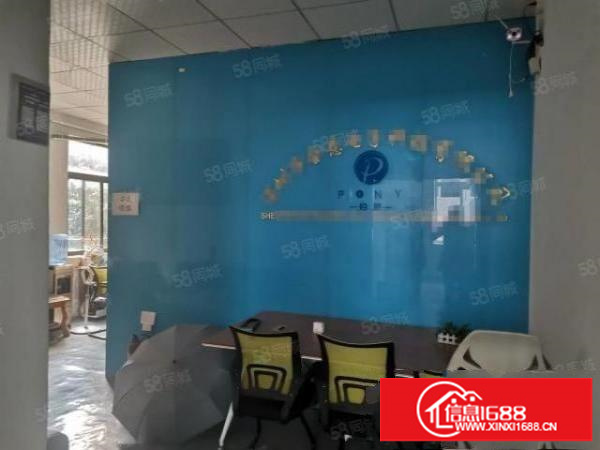 石岩松白路外贸工业区2楼300平，精装修，无转让费