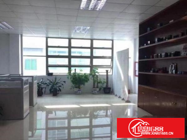 观澜富坑新出楼上600有装修厂房出租，已空出！