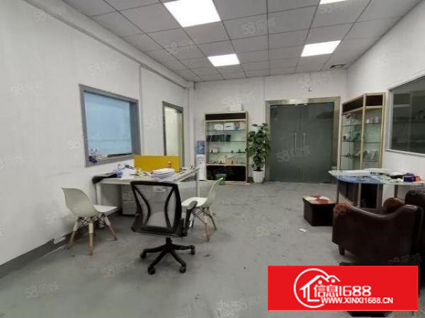 西乡鹤洲洲石路附近，楼上带装修870平办公厂房出租水电到位