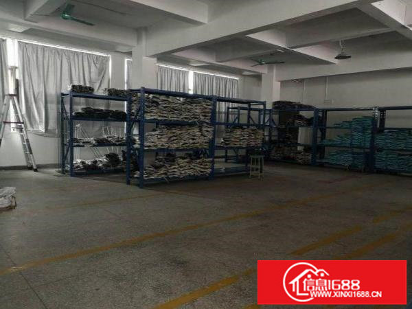 坂田岗头1楼厂房700平厂房，可分租，配套成熟