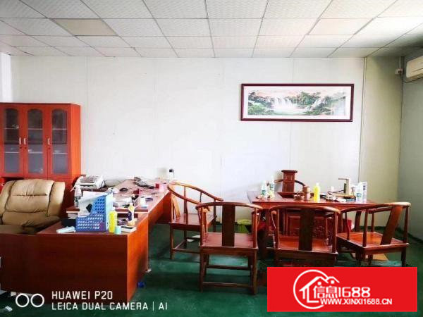 三中村新出一楼260平带装修办公室水电齐全