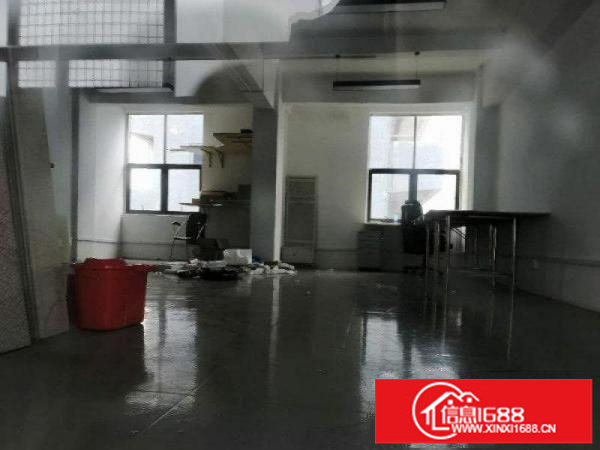 布吉楼上538平米，精装修适合小加工，办公仓库