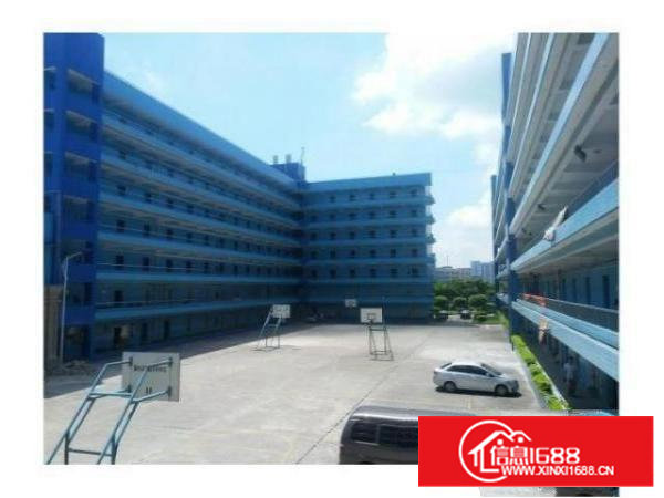 石岩大型工业园8000平厂房出租，自带卸货平台，可分租