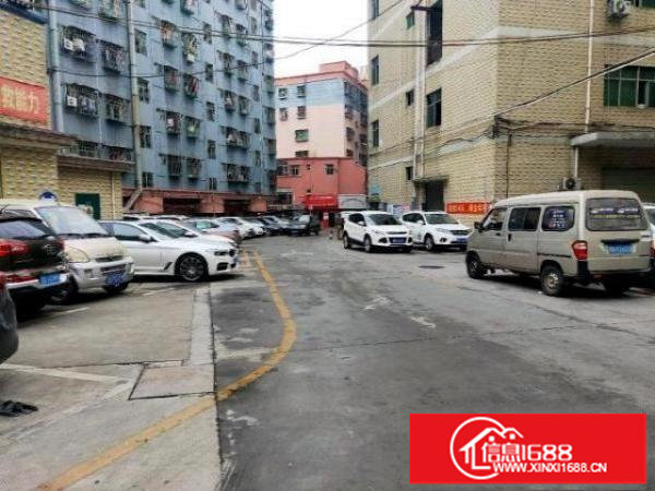 龙华龙胜地铁口200米，新出500平出租，形象好，环境好