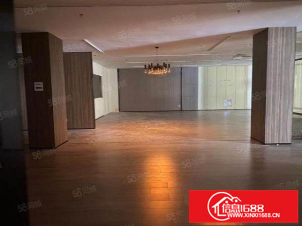 龙岗爱南路，利好创新中心，1400带2吨货梯办公室