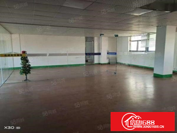 平湖厂房出租三楼680平方精装修