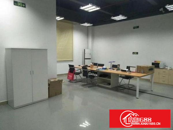 凤岗新空出楼上700平带精装修办公室现成水电