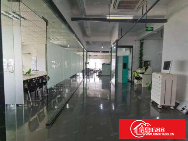 黄江新市社区新出楼上带装修950平方厂房招租