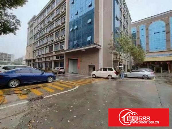 塘厦大坪新出楼上1300平方厂房出租，现成水电齐全