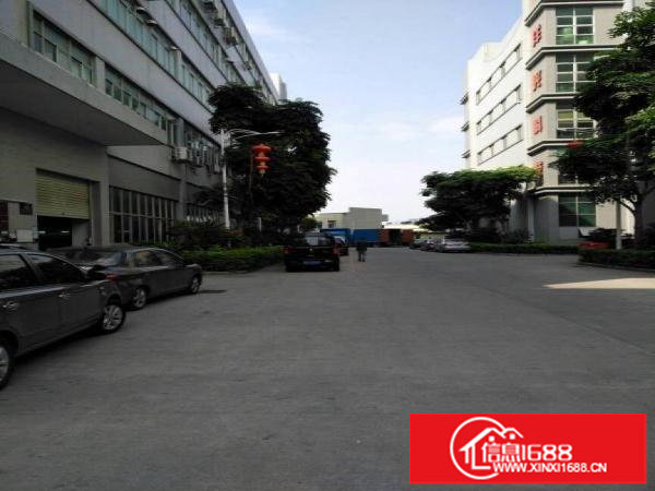 平湖辅城坳工业区厂房二楼1000平米带装修出租急！