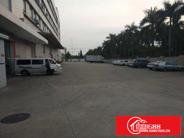 大坪高速新出原房东厂房招租2860平，14元