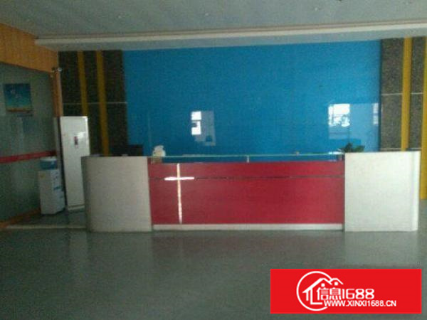 平湖山夏独院一楼1500平方厂房直租，