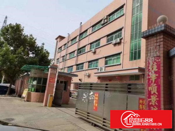 一万五全包，标准厂房三楼整层950平，按建筑面积出租