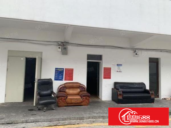 宝安石岩，园区食堂便利店出租，可做办公室，房东直租，带宿舍