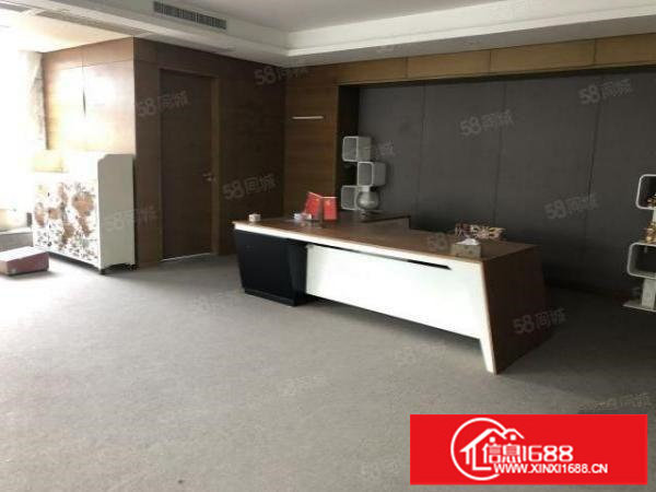 六约靠近布吉实业客户分租450平带装修合同长