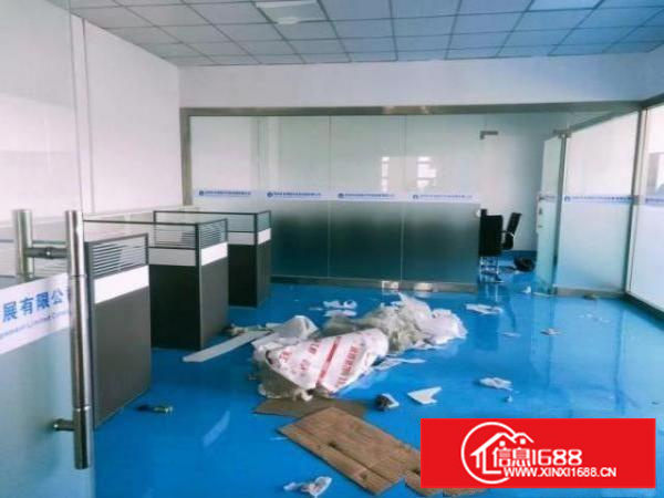 石岩新空出楼上带装修厂房