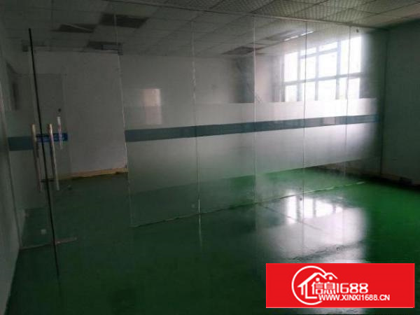 清溪镇新出楼上标准厂房整层1380，现成装修，三吨标准货梯