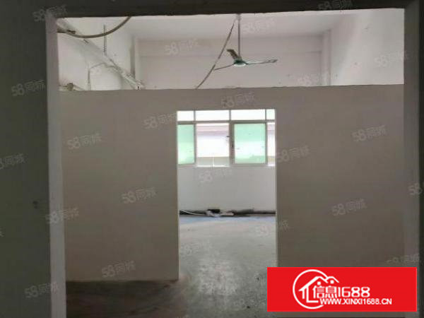 小型厂房出租。带办公室。