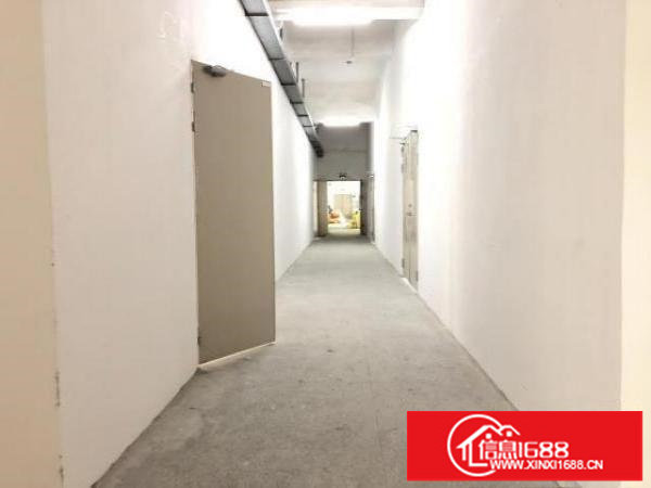 大浪原房东出租带现成装修300到700平还价就租