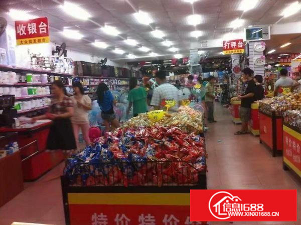 独院内厂房，有停车场，单一层