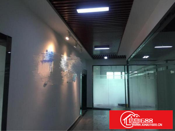 新出杨美地铁站电商园150平起租精装修可分租