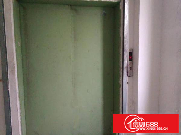 厂房出租龙岗横岗塘坑740平精装修空地大红本厂房形象好