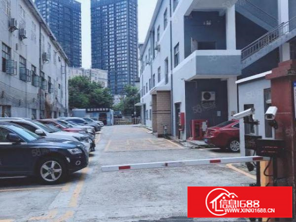 龙岗爱联地铁房东直租货梯停车位不收费精装办公价格可面议