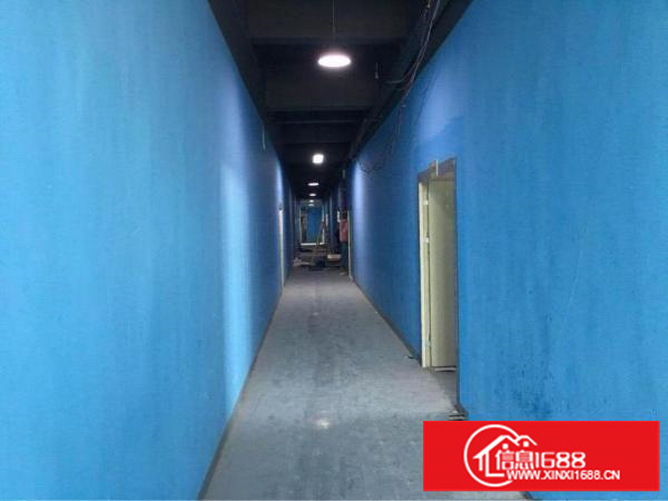 横岗六约社区精装修厂房500平方