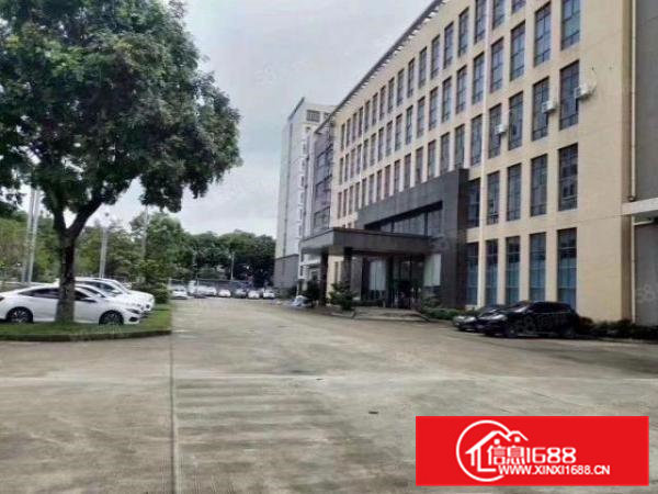 凤岗标准厂房楼上现成装修水电齐全680平起租